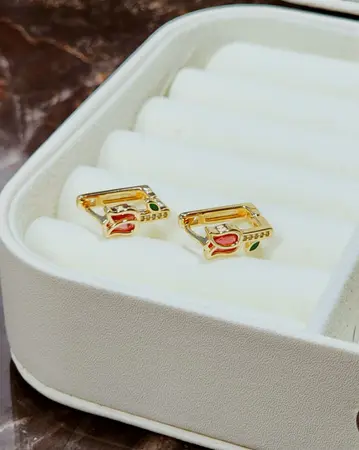 Aro con Piedras Zirconia