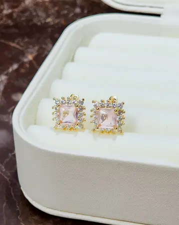 Aro con Piedra Zirconia