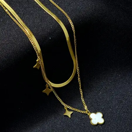 Collar Doble Trébol