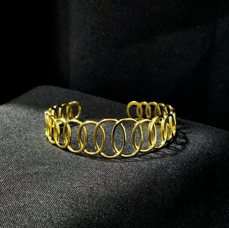 Brazalete Aros Entrelazados