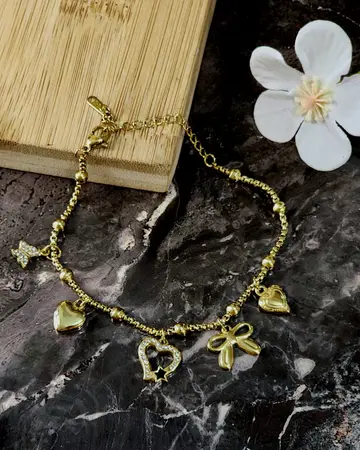 Pulsera Corazones y Moños