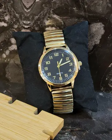 Reloj Flexible G Dorado